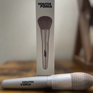 Youthforia Blush Brush